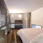 Iconic Apartment With Unique Colosseum View